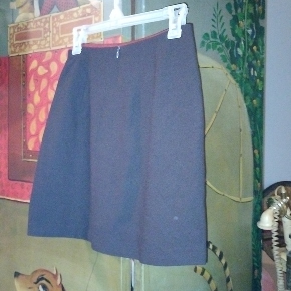 Cute little Brown Mini - Picture 3 of 3